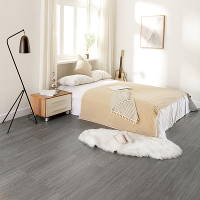 Hassle-Free Maintenance PVC Vinyl Plank Flooring for Your Apartment Renovation Needs